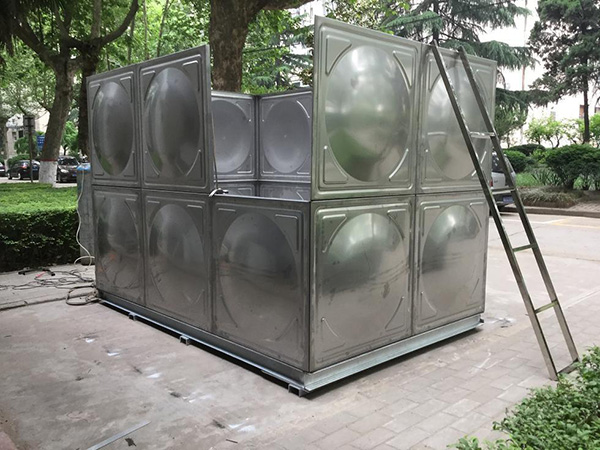 不銹鋼方形水箱安裝后漏水怎么辦